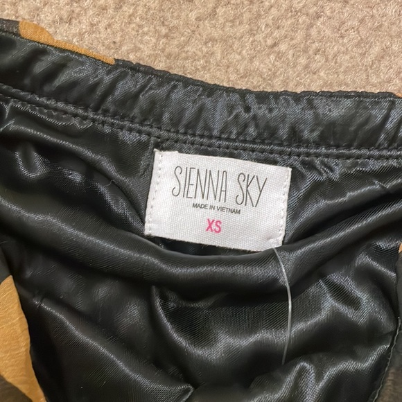 Midi skirt with polka dots - Picture 2 of 2